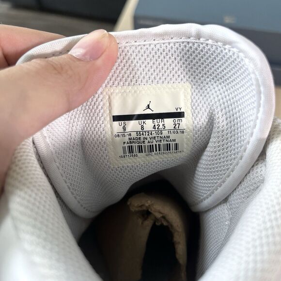 Nike Air Jordan 1 Mid Triple White Basketball Shoes 554724-109 Men's Size 9 - Picture 11 of 12